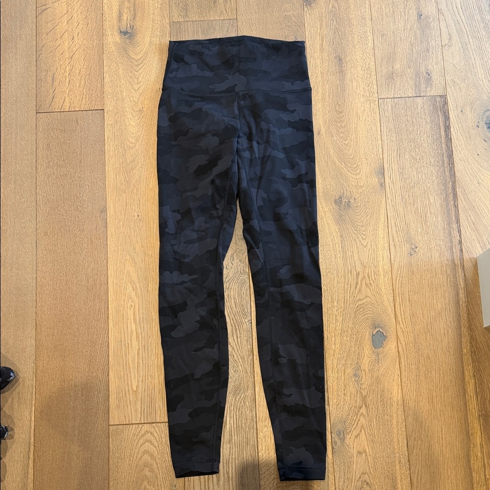 EUC Lululemon High-Waist Black Camo Leggings